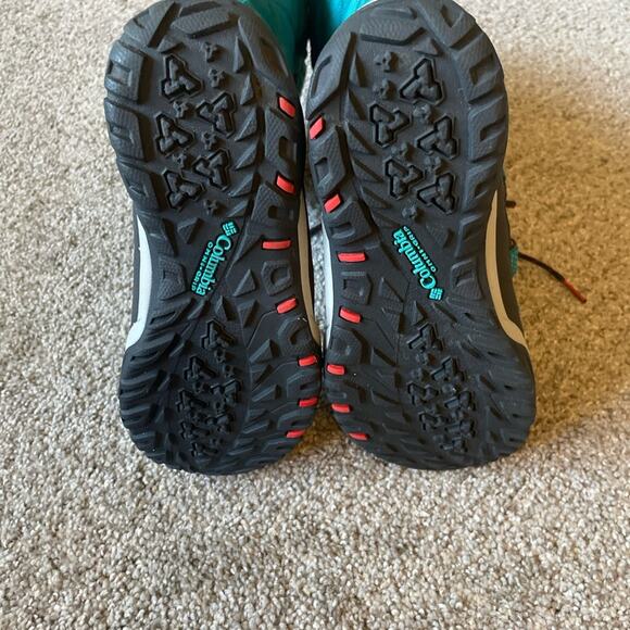 Columbia Womens/Youth Loveland Omni Tech Women’s size 6 Winter Snow boots - Picture 6 of 8